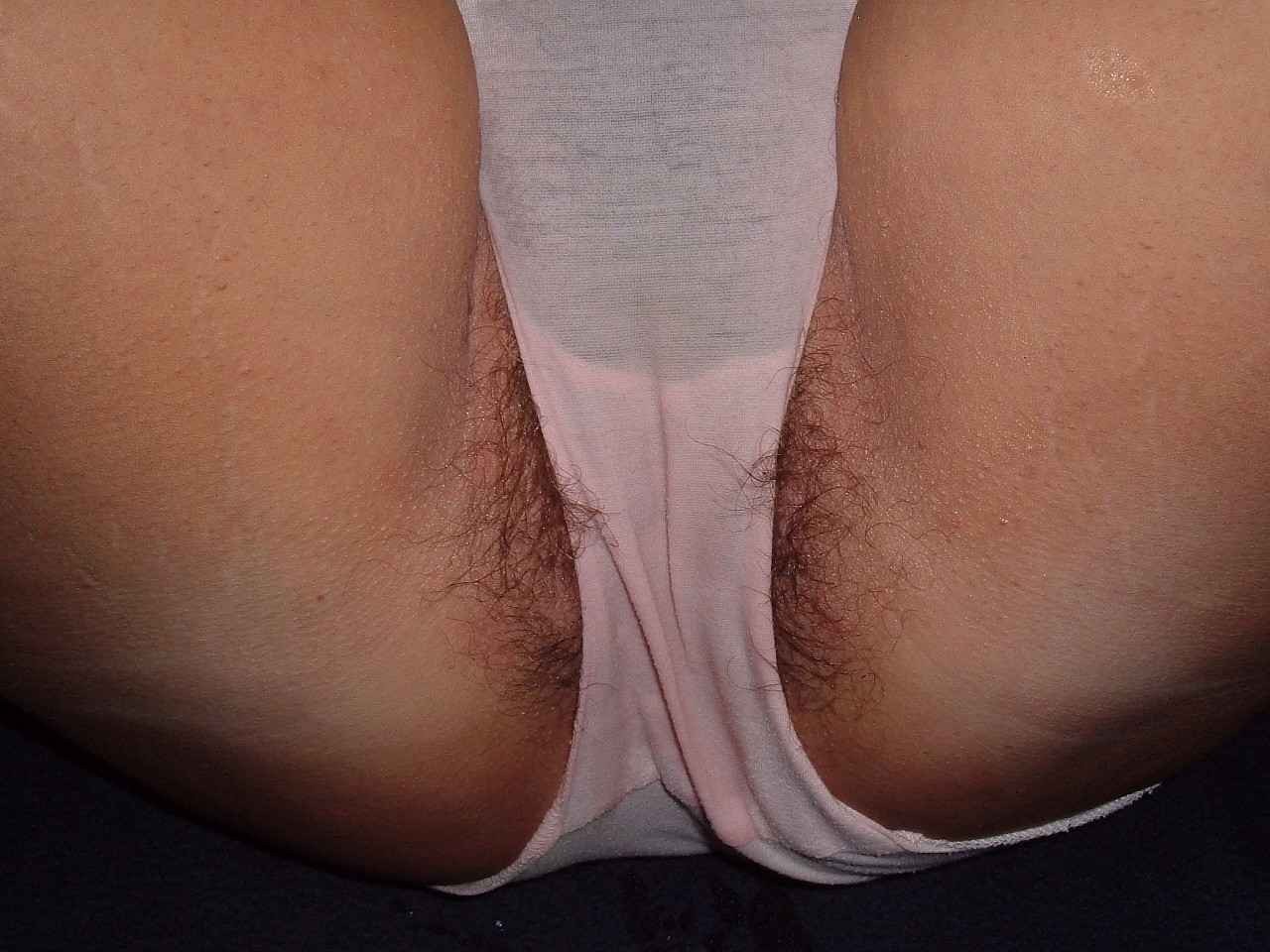 Keyhole panties come show pussy