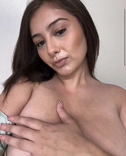 Aaliyah Miller nude photo #2