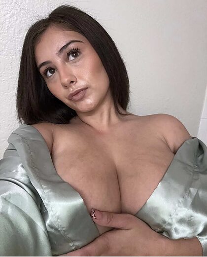 Aaliyah Miller nude photo #7