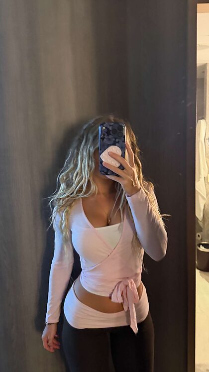 Abbagail nude photo #62