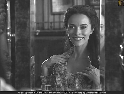 Abigail Spencer nude photo #27