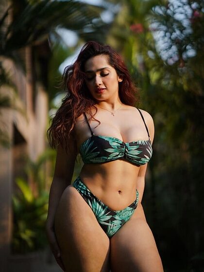 Aditi Mistry nude photo #105