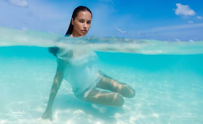 Adriana Lima nude photo #148