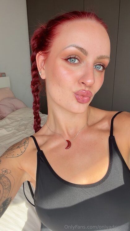 Adriii nude photo #12
