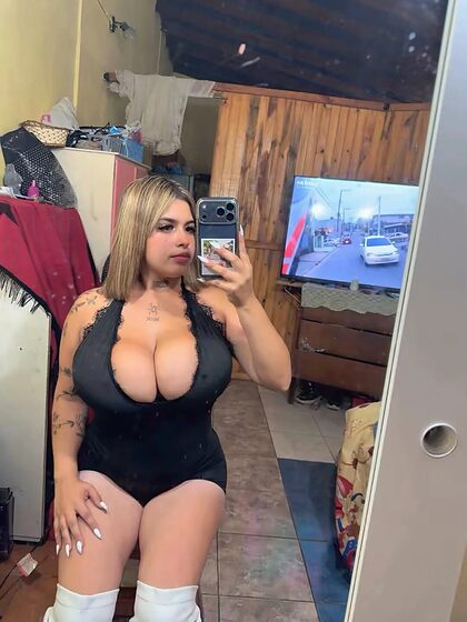 Agustina nude photo #22