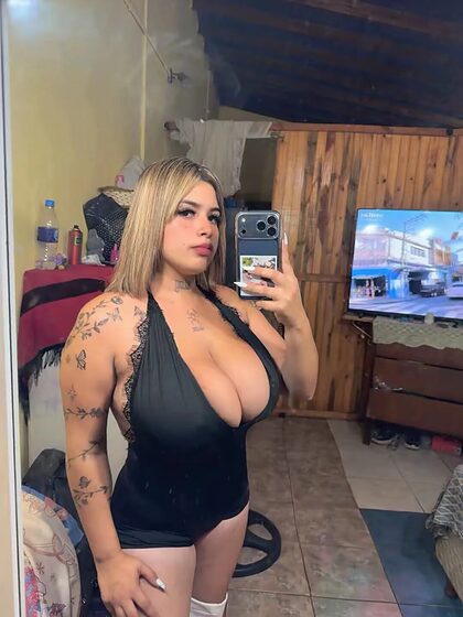 Agustina nude photo #23