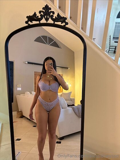 Alessiasaysso nude photo #7