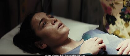 Alice Braga nude photo #16