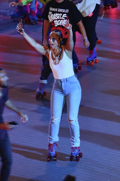 Alicia Keys nude photo #13