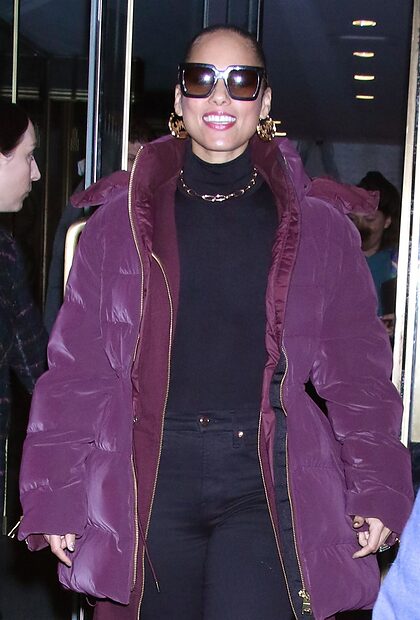 Alicia Keys nude photo #15
