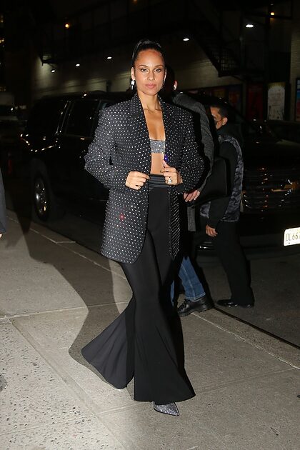 Alicia Keys nude photo #31