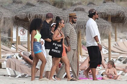 Alicia Keys nude photo #64