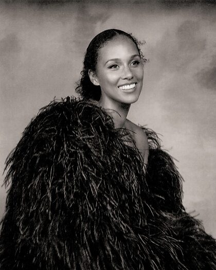 Alicia Keys nude photo #106