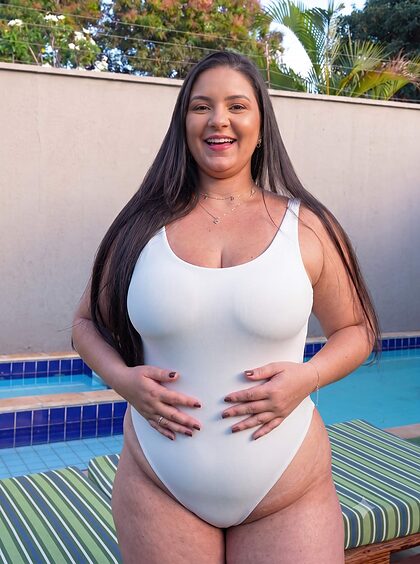 Aline Lust nude photo #9