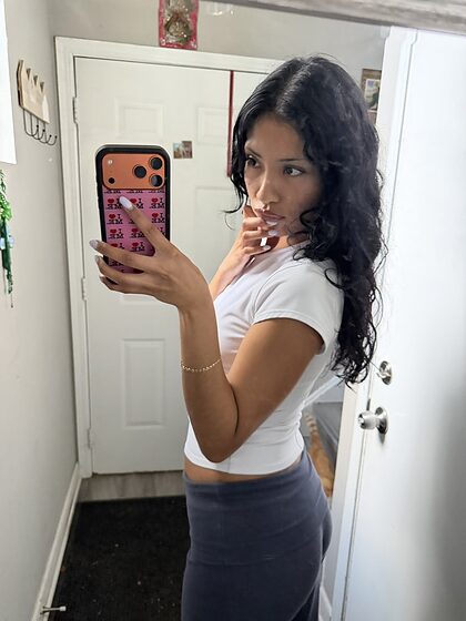 Alondra nude photo #12