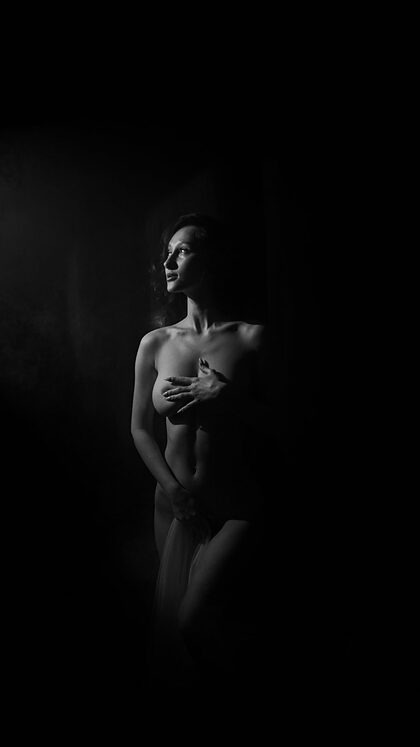 Alyona nude photo #8