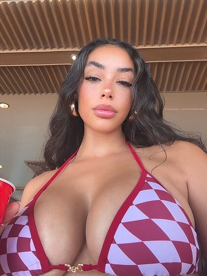 Alysse Joyner nude photo #20