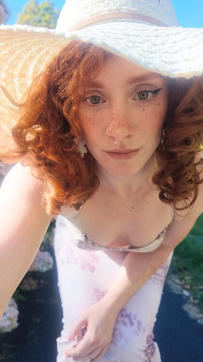 Amy Hart nude photo #20