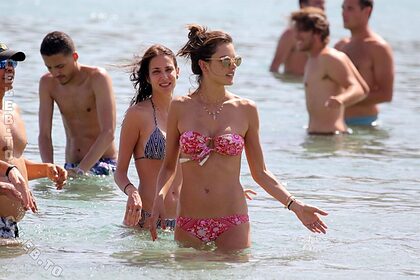 Ana Beatriz Barros nude photo #155