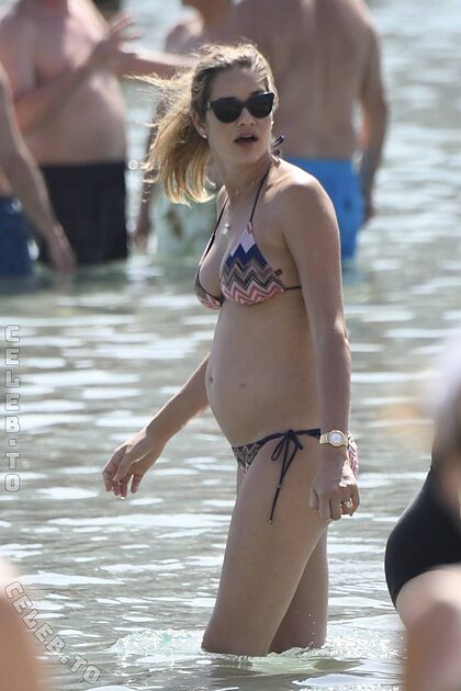 Ana Beatriz Barros nude photo #163