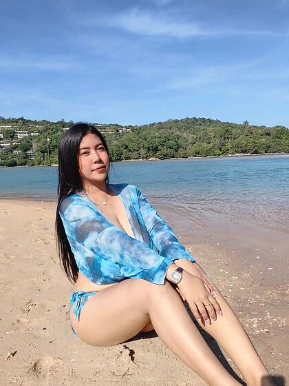 Angun M nude photo #5