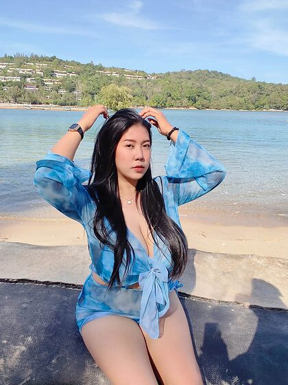 Angun M nude photo #6