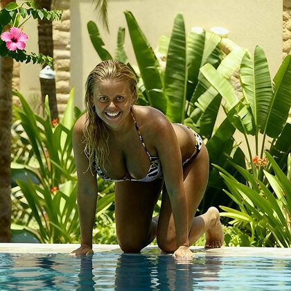 Anna Semenovich nude photo #12
