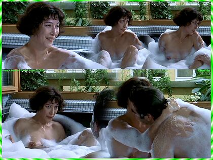Anne Alvaro nude photo #2