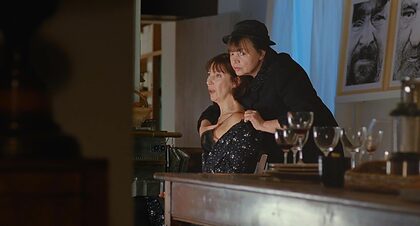 Anne Alvaro nude photo #8