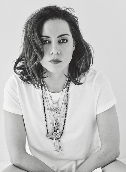 Aubrey Plaza nude photo #11