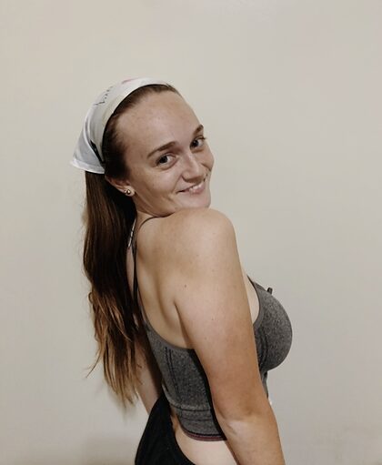 Avery nude photo #21