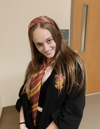 Avery nude photo #22