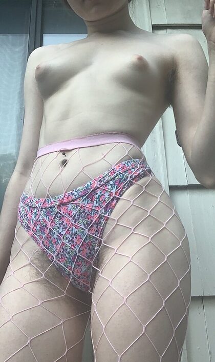Baby Ali nude photo #8