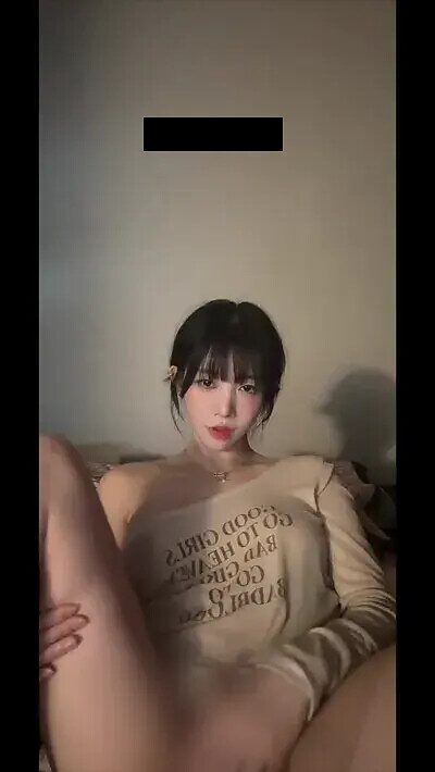Baerasoni nude photo #6