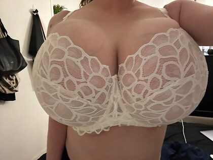Bailey Moon nude photo #8