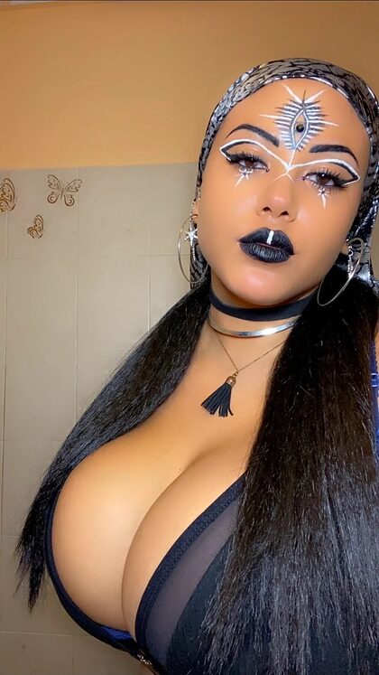 BBW4U nude photo #8