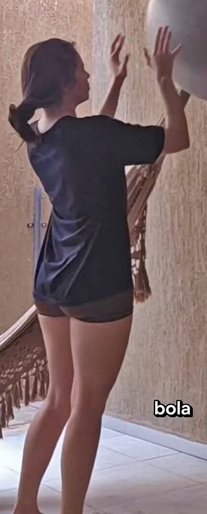Bela Liah nude photo #5