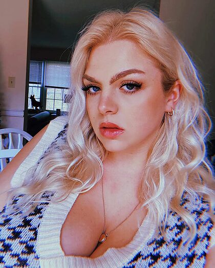 Bella-Very nude photo #30