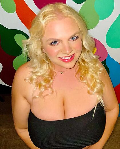 Bella-Very nude photo #50