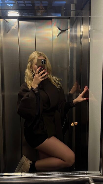 Beril Yılmaz nude photo #11