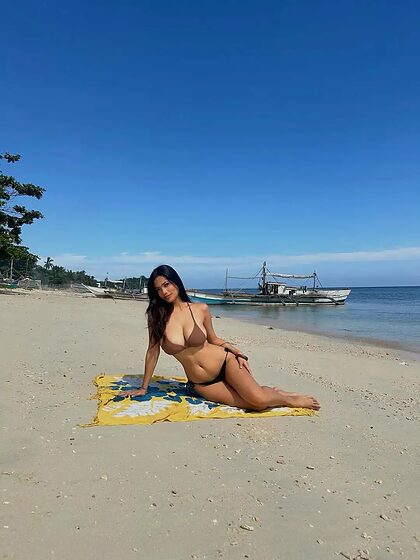 Biggest Asian Breasts nude photo #70