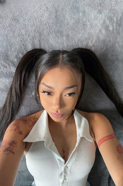 biigbambi nude photo #3