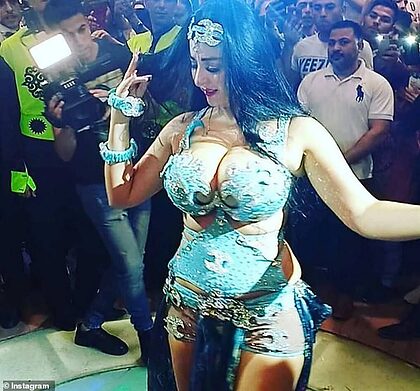 Boob Belly Dancers nude photo #3
