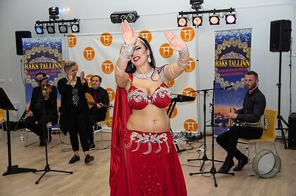 Boob Belly Dancers nude photo #30