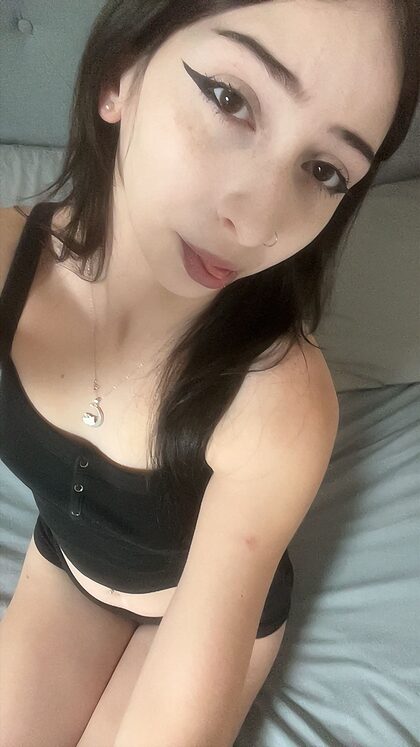 bpdstrwberry nude photo #1