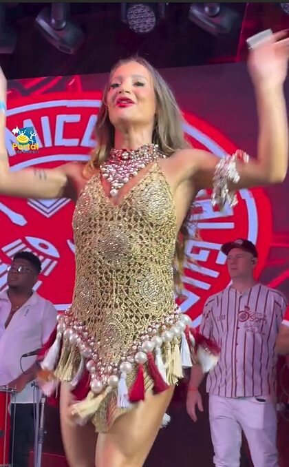 Bruna Griphao nude photo #49