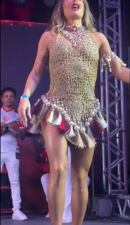Bruna Griphao nude photo #51