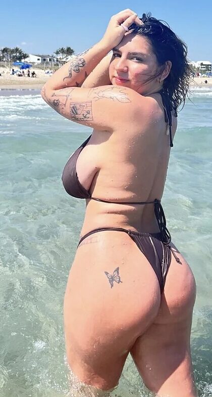 BustyLiv T nude photo #59