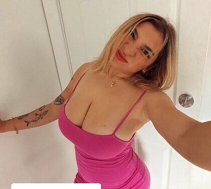 BustyLiv T nude photo #93