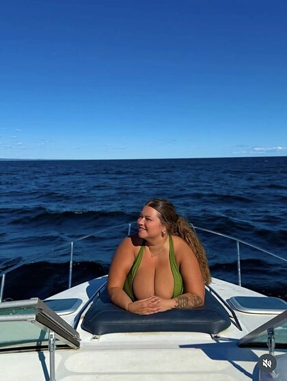 Bustymel nude photo #11